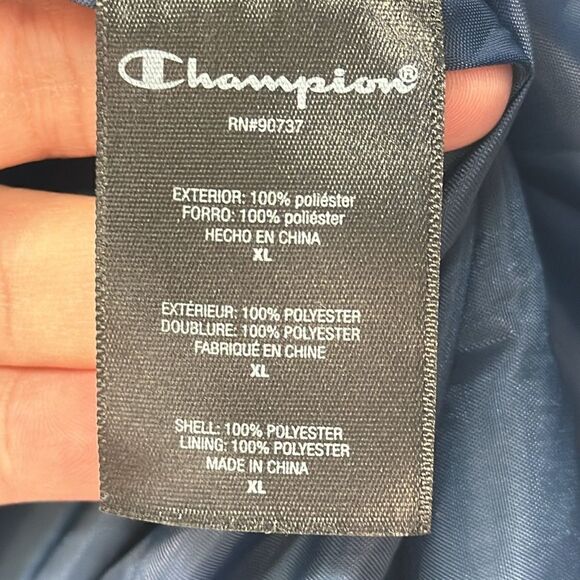 Champion Puffer Vest- Blue- Size XL - Picture 6 of 9